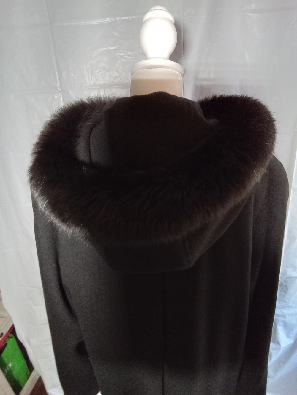 Albert Nipon Black Long Double-Breasted Trench with Fur Collar - Picture 3 of 7